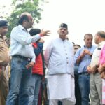 कैबिनेट मंत्री गणेश जोशी ने किया मसूरी मार्ग पर भूस्खलन और क्षतिग्रस्त सड़क के स्थायी समाधान के लिए निरीक्षण  