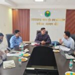 मुख्यमंत्री श्रमिक स्वास्थ्य सुरक्षा योजना बनी दूसरे राज्यों के लिए प्रेरणा, उत्तर प्रदेश की टीम ने समझा उत्तराखण्ड का मॉडल