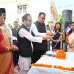 कृषि मंत्री गणेश जोशी ने विकासनगर में किया रबी अभियान-2026 के अंतर्गत आयोजित ‘खेत बचाओ अभियान’ का शुभारम्भ  